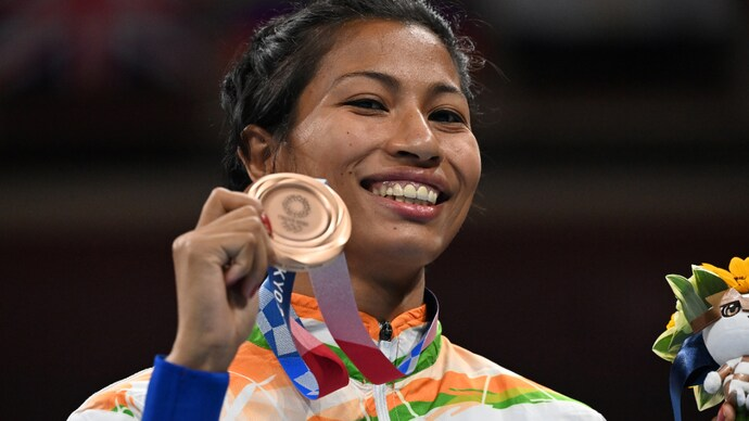 India Wins 2 Gold Medals in One Minute